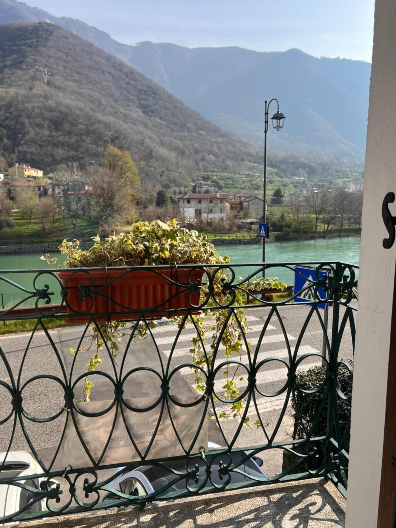 Borgo Lungofiume B&B Valbrenta Bagian luar foto